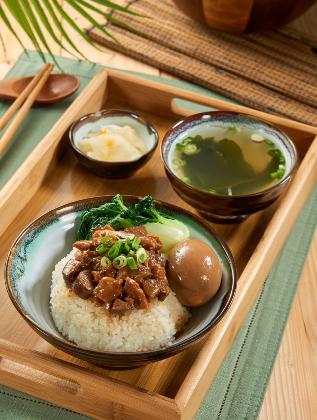 Braised Minced Chicken, Mushroom & Yam with Rice Set