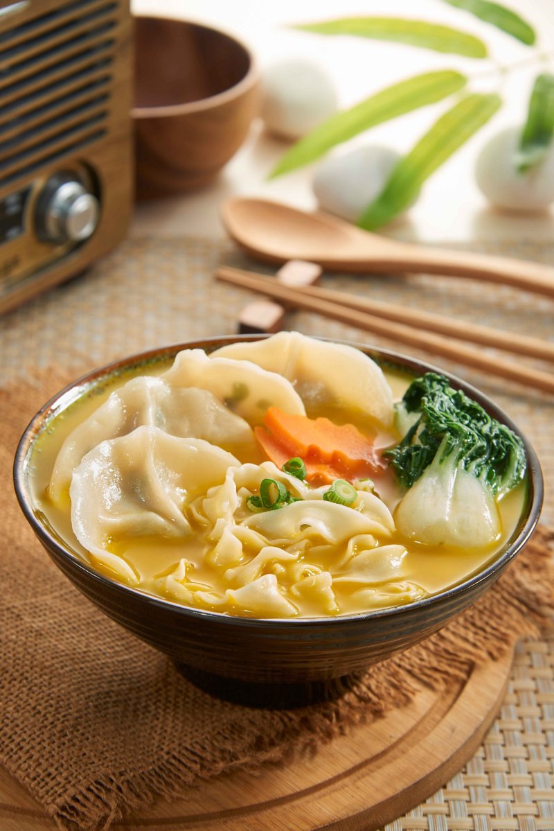 Golden Pumpkin Soup Sweet Corn Dumpling Noodle
